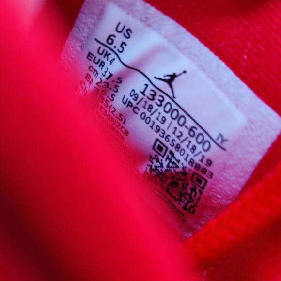New in box Red and black Nike University Jordans sz 6.5 - Picture 7 of 7